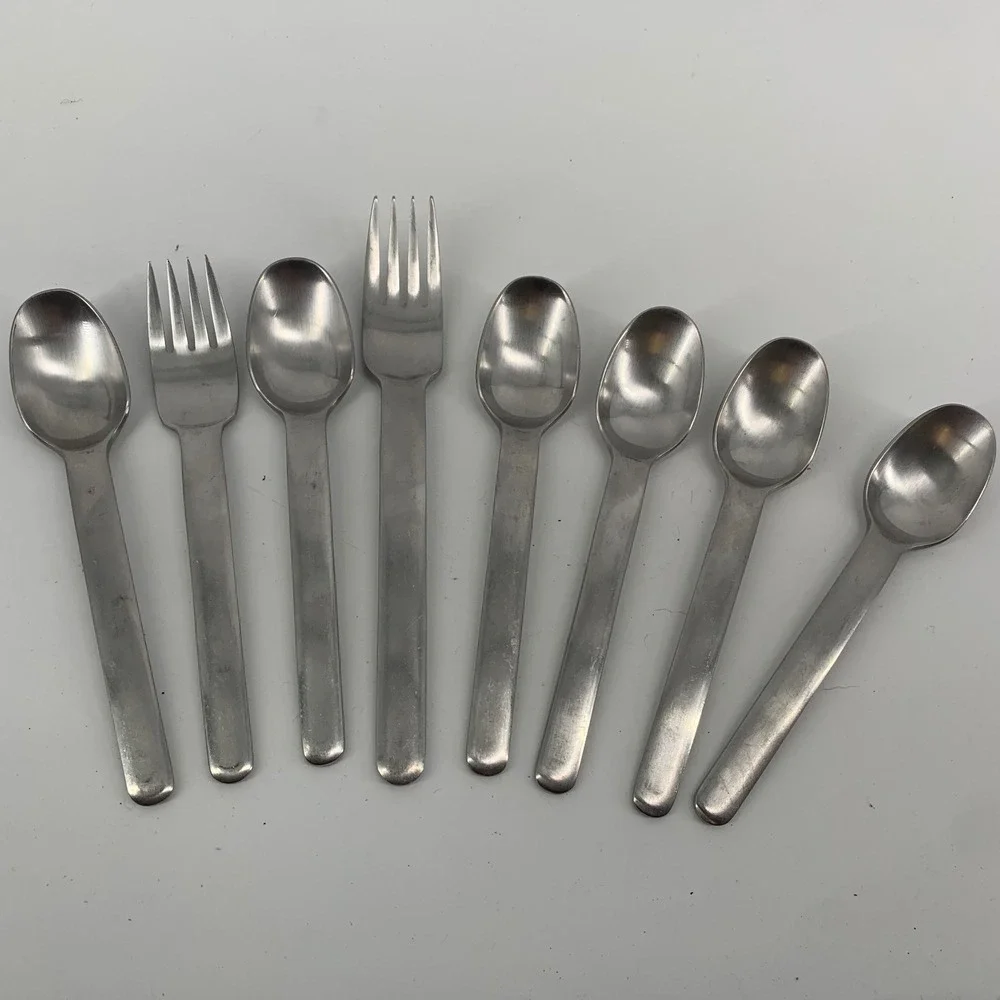 Retroneu 18/8 Stainless Steel Flatware Set 8pc Forks Spoons Korea MCM